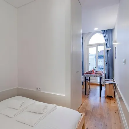 Sweet Studio W/ Big Balcony By Lovelystay Apartment